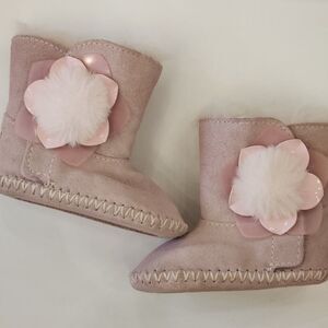 Ugg Kid’s Mini‎ Bailey II Cactus Flower Seashell Pink Boots Size 0-1